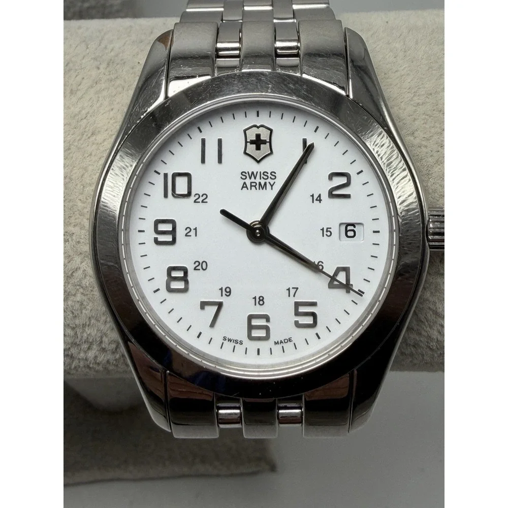 Victorinox Swiss Army 24659 New Battery Alliance Mens Watch 38MM 5.75